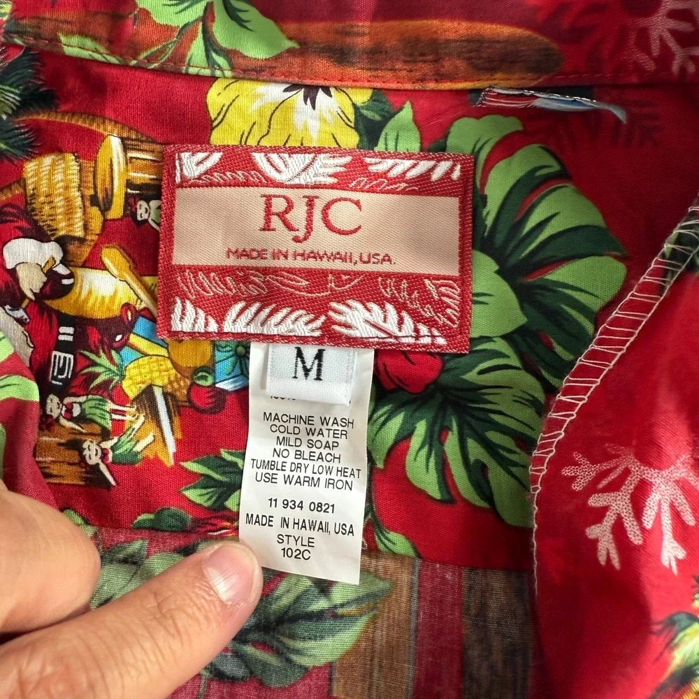 RJC Shirt Mens Medium Red Hawaiian Christmas Mele Kalikimaka Santa Floral Camp
